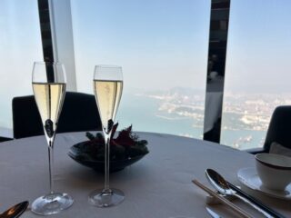 【香港グルメ】まるで天空からの絶景!世界で一番○○なリッツカールトン香港でお祝い飲茶